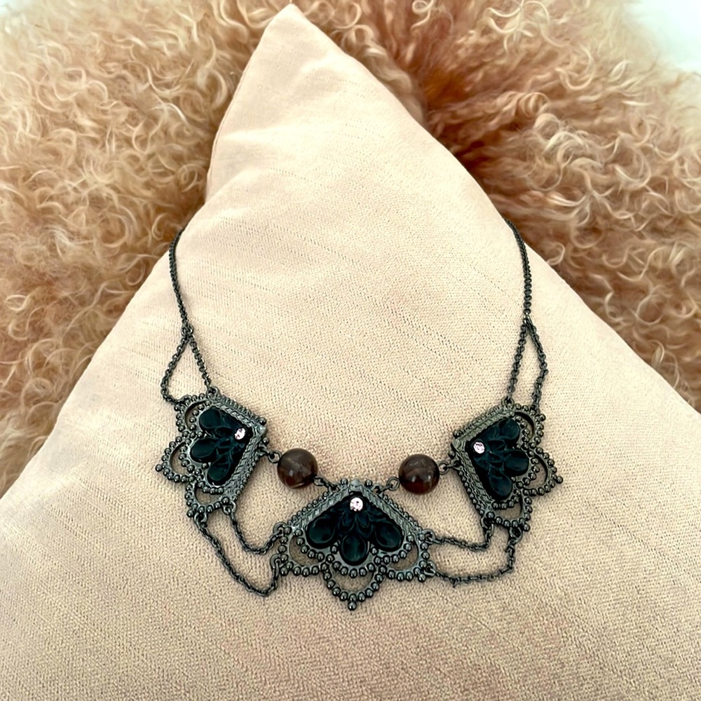 Jewelmint Baroque Bloom necklace - never been worn